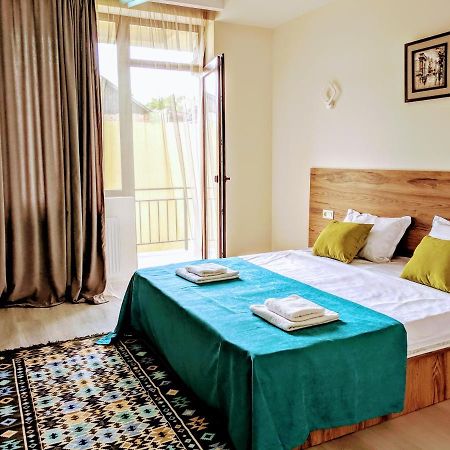 Hotel 5 Rooms Тбилиси Экстерьер фото