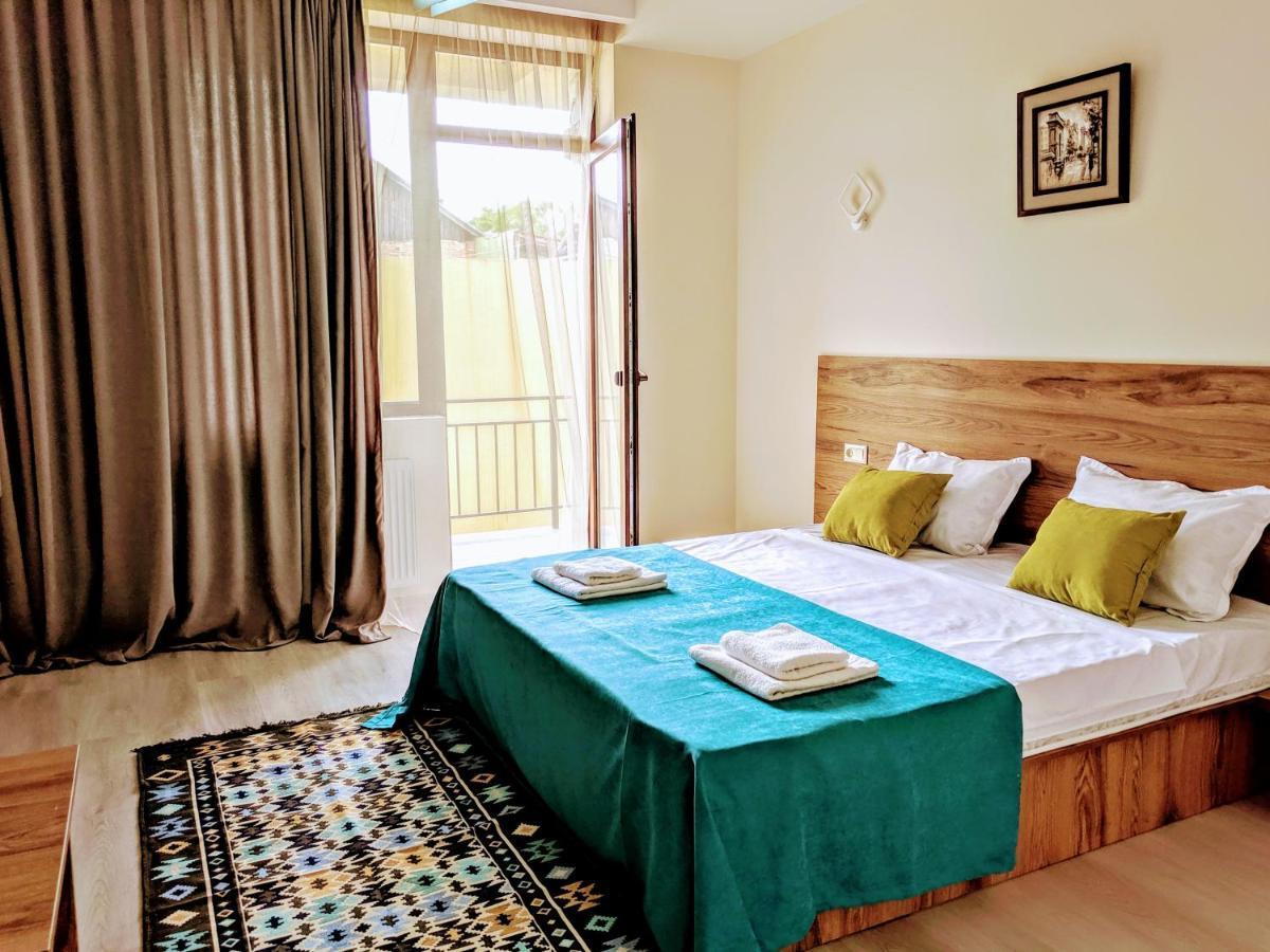 Hotel 5 Rooms Тбилиси Экстерьер фото