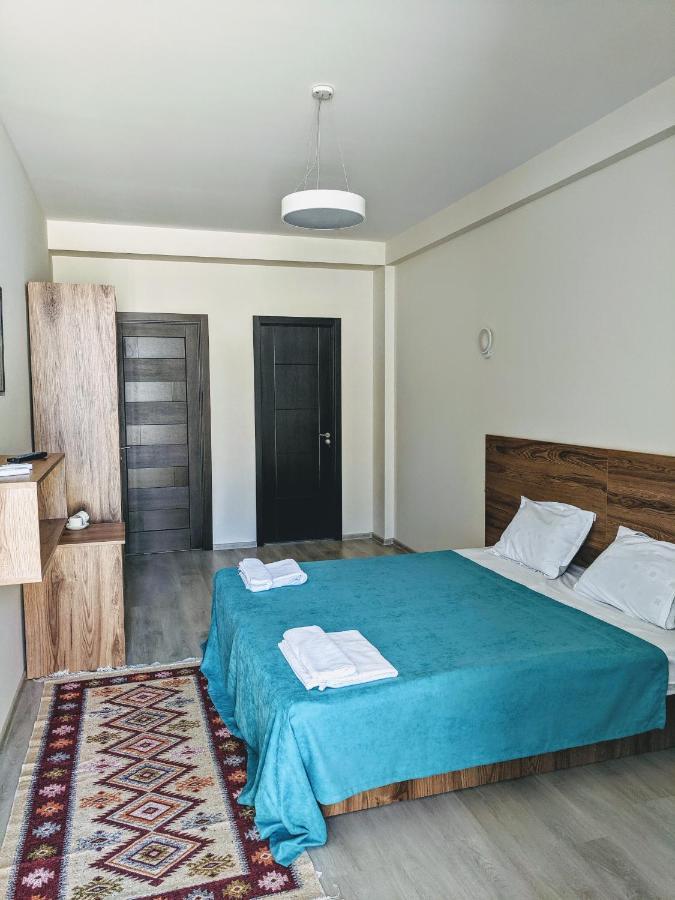 Hotel 5 Rooms Тбилиси Экстерьер фото